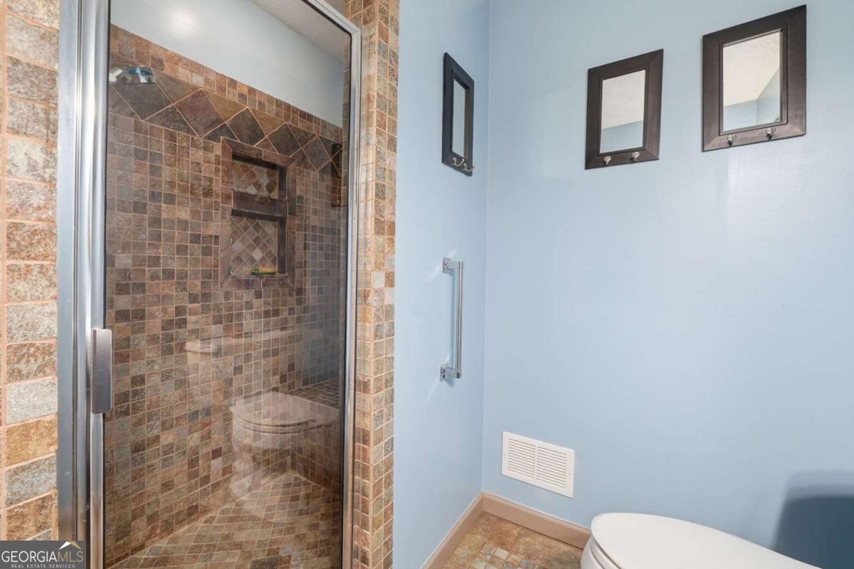 214 Horseshoe Circle Property Photo 23