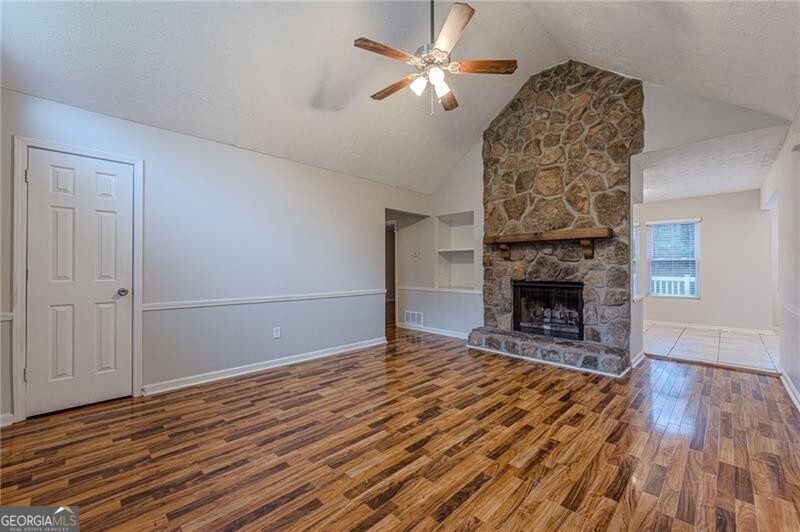 549 Pineland Circle Sw Property Photo 8