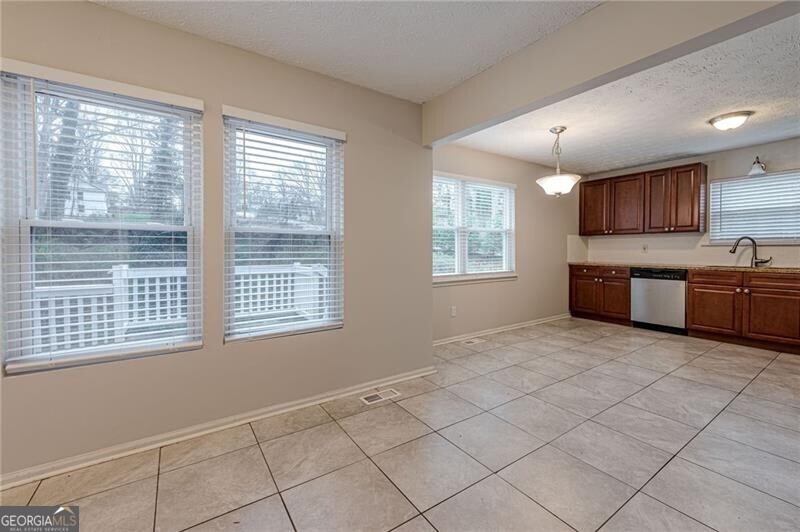 549 Pineland Circle Sw Property Photo 9