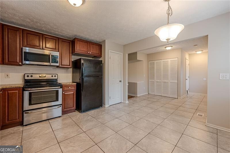 549 Pineland Circle Sw Property Photo 12
