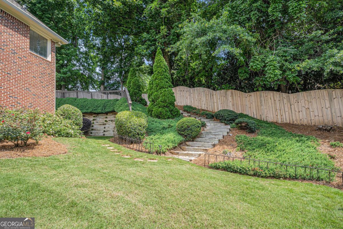 5003 Village Terrace Drive Property Photo 32