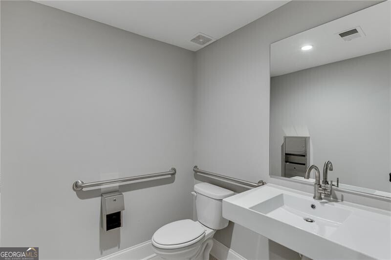 55 Scott Street # 200 Property Photo 24