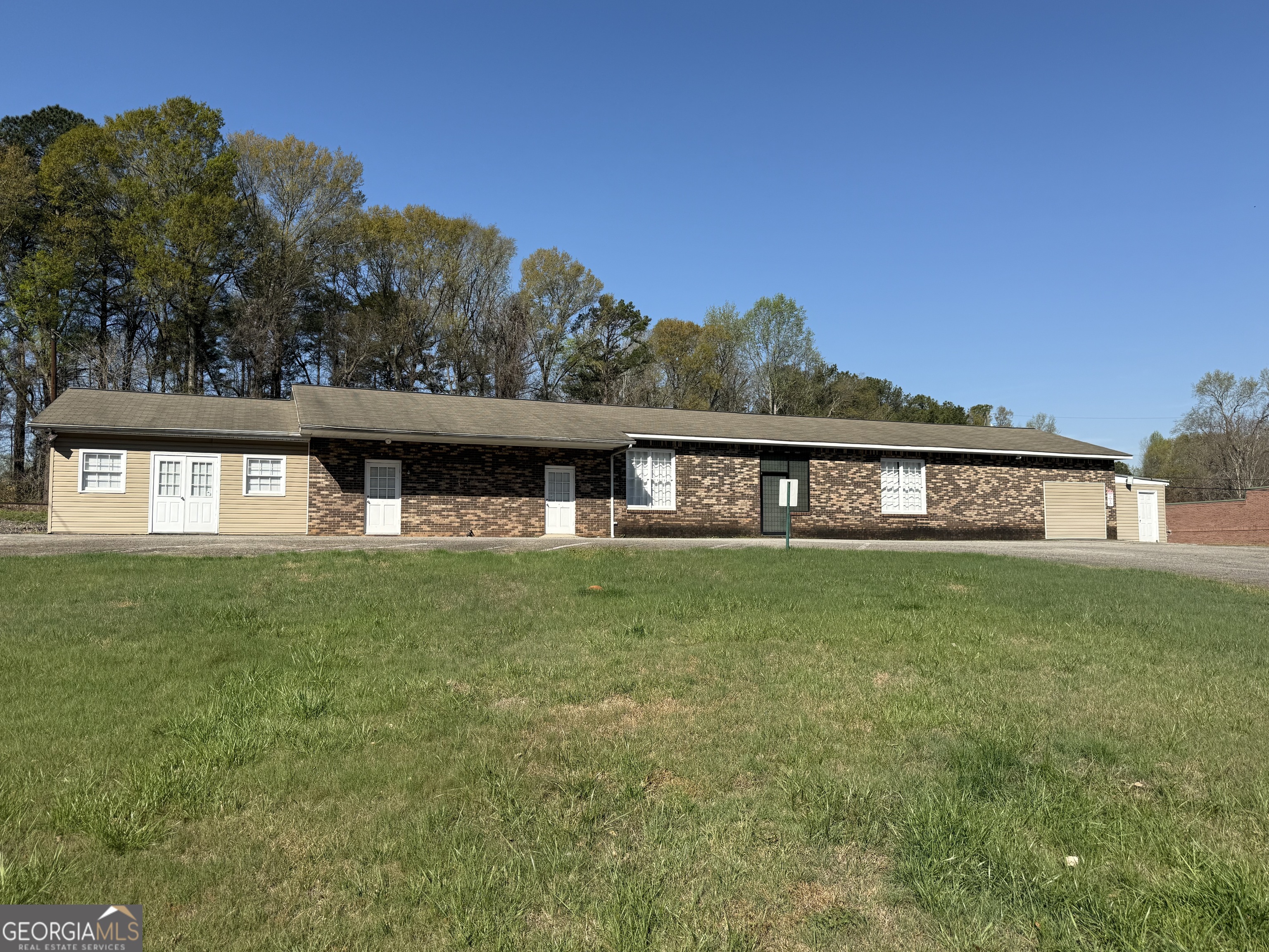 134 E Atlanta Road Property Photo 2