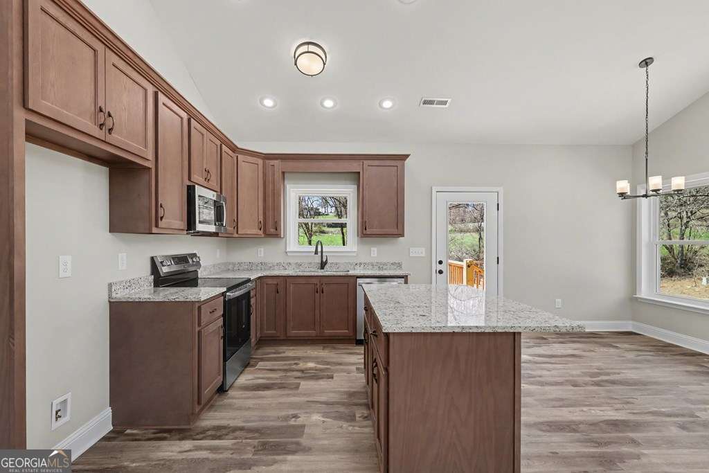 195 Rivers Edge Drive Property Photo 15