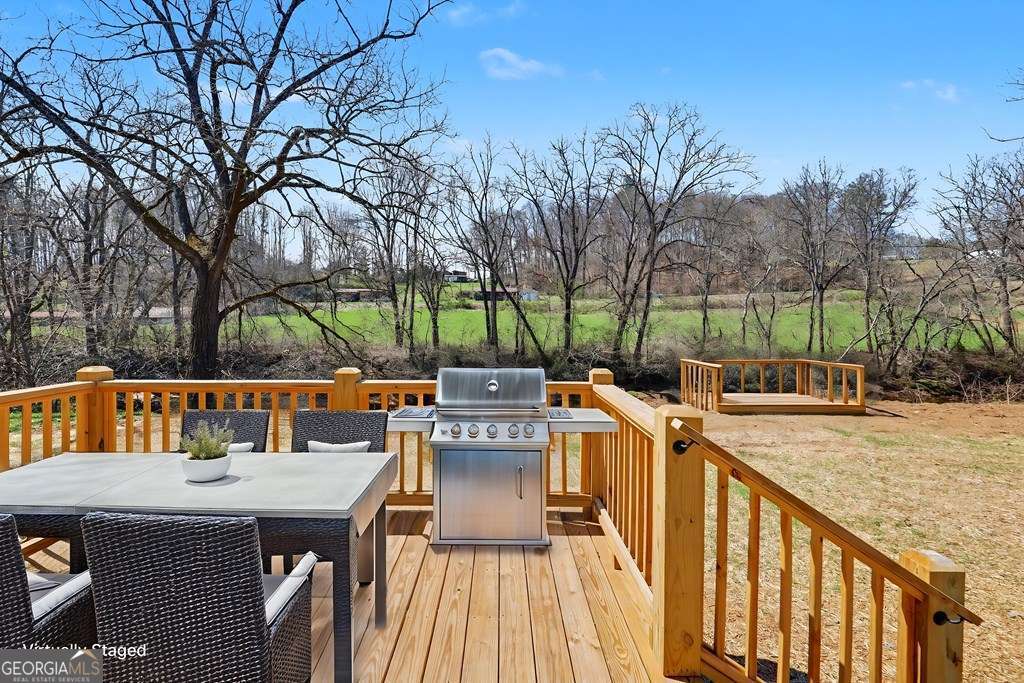 195 Rivers Edge Drive Property Photo 18