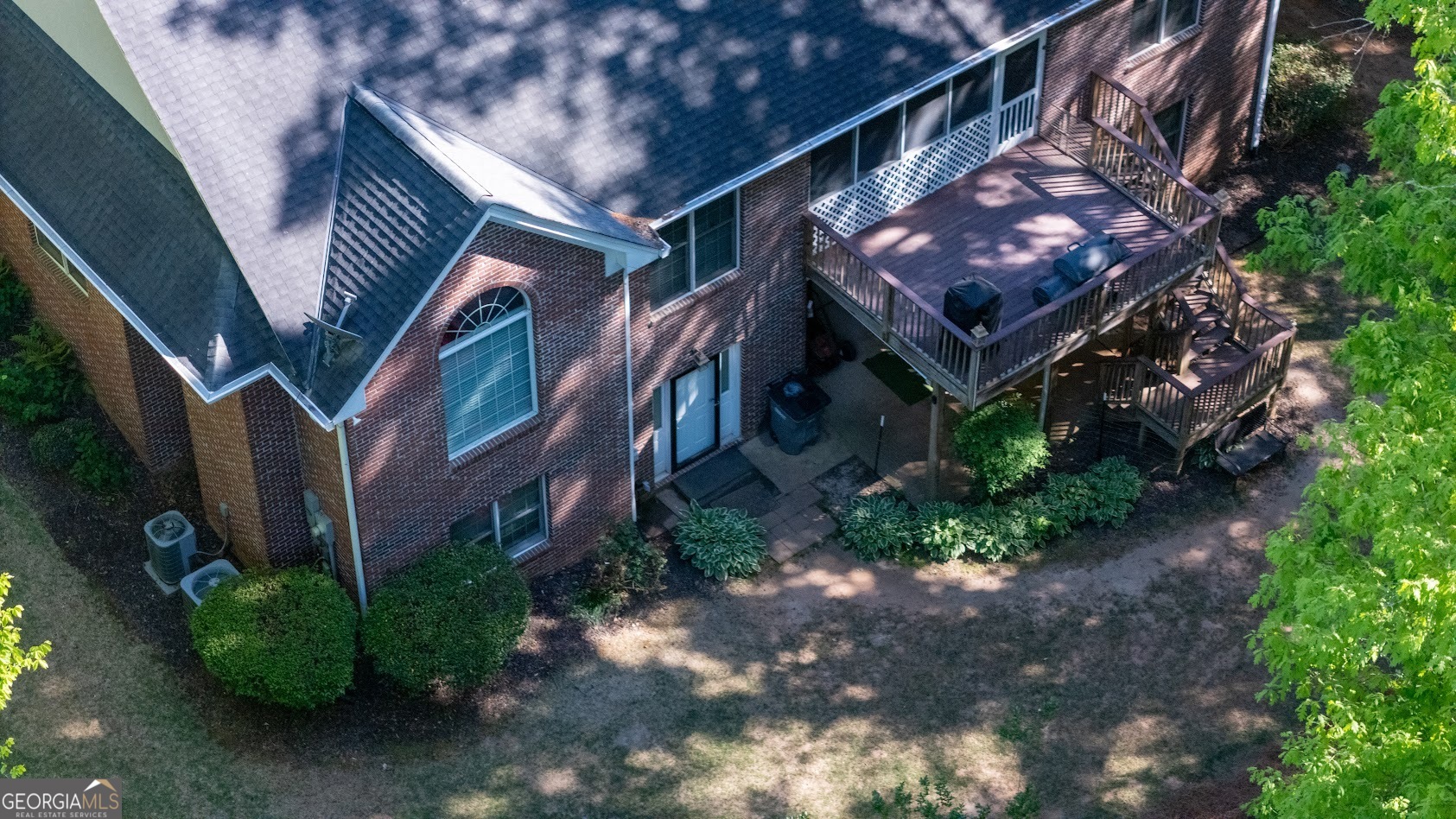 205 River Oaks Drive Property Photo 4