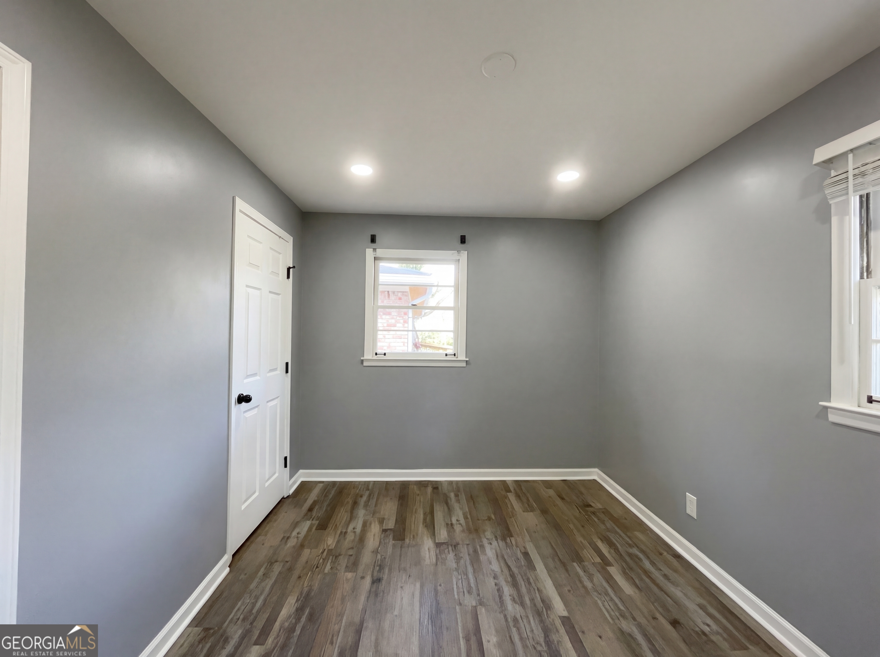 711 Cedar Avenue Nw Property Photo 9