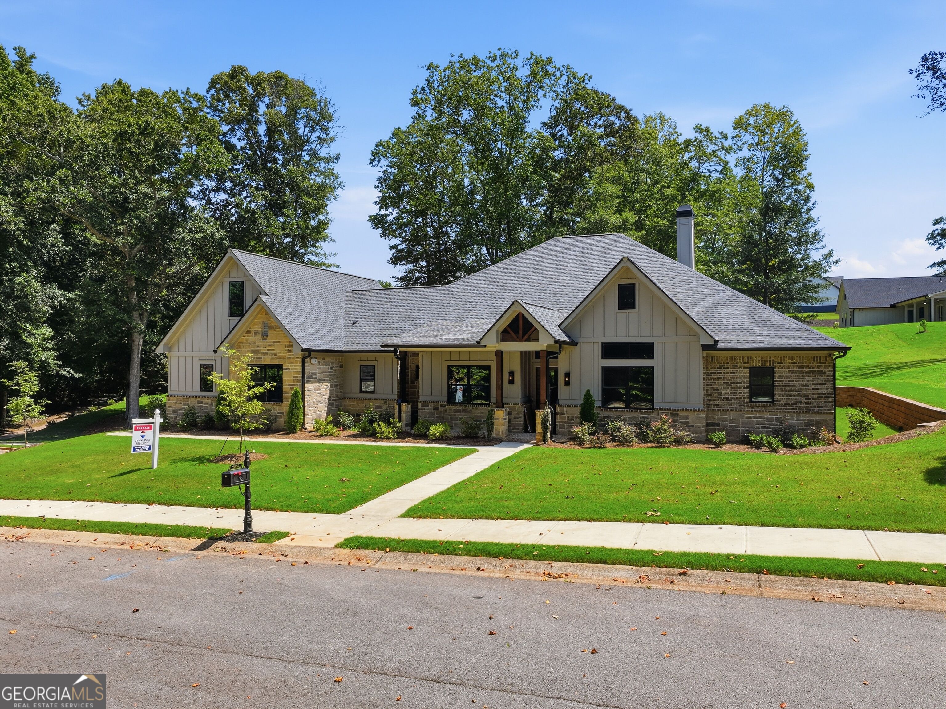 1652 Red Cedar Road Property Photo 1