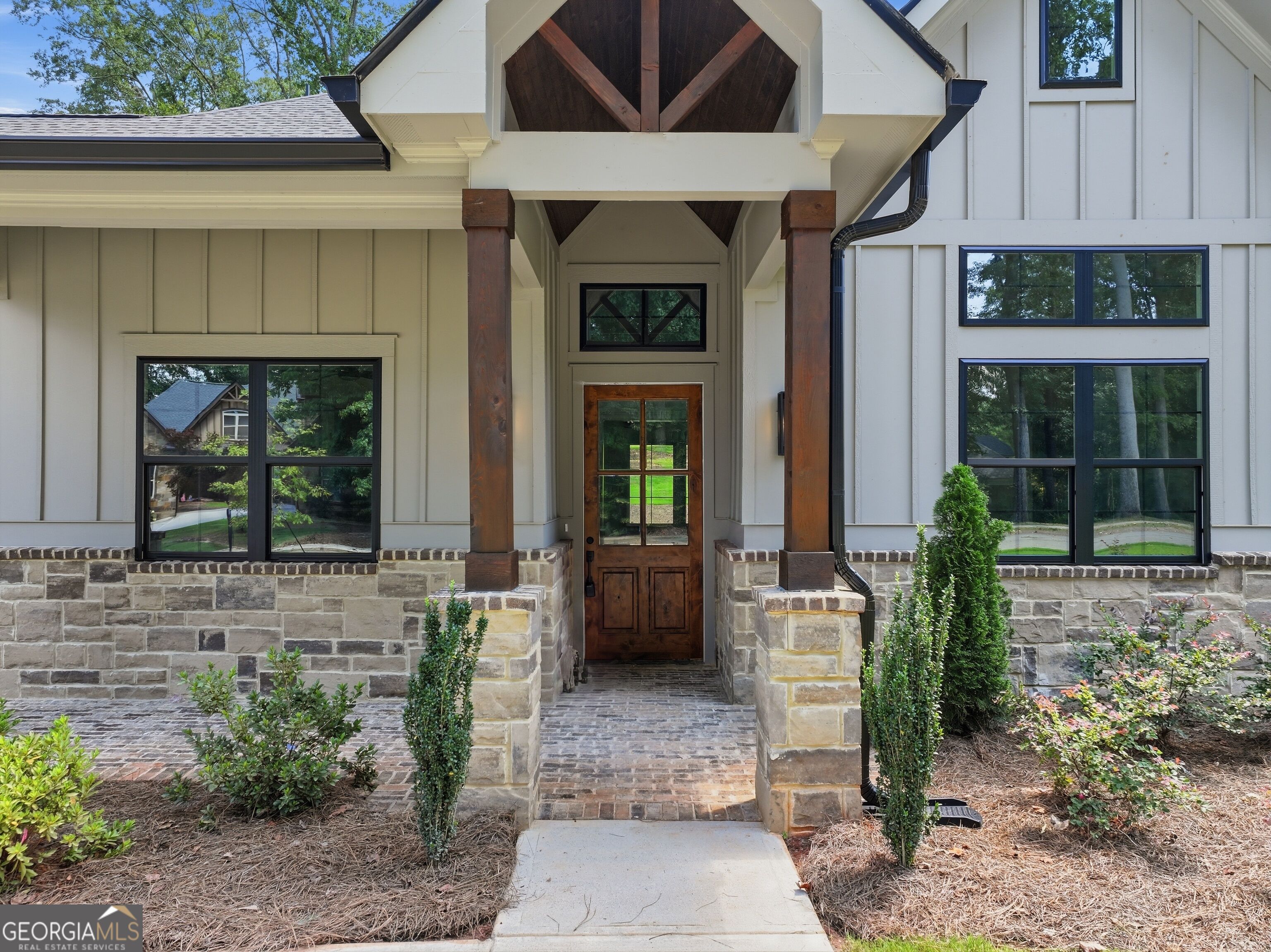 1652 Red Cedar Road Property Photo 3