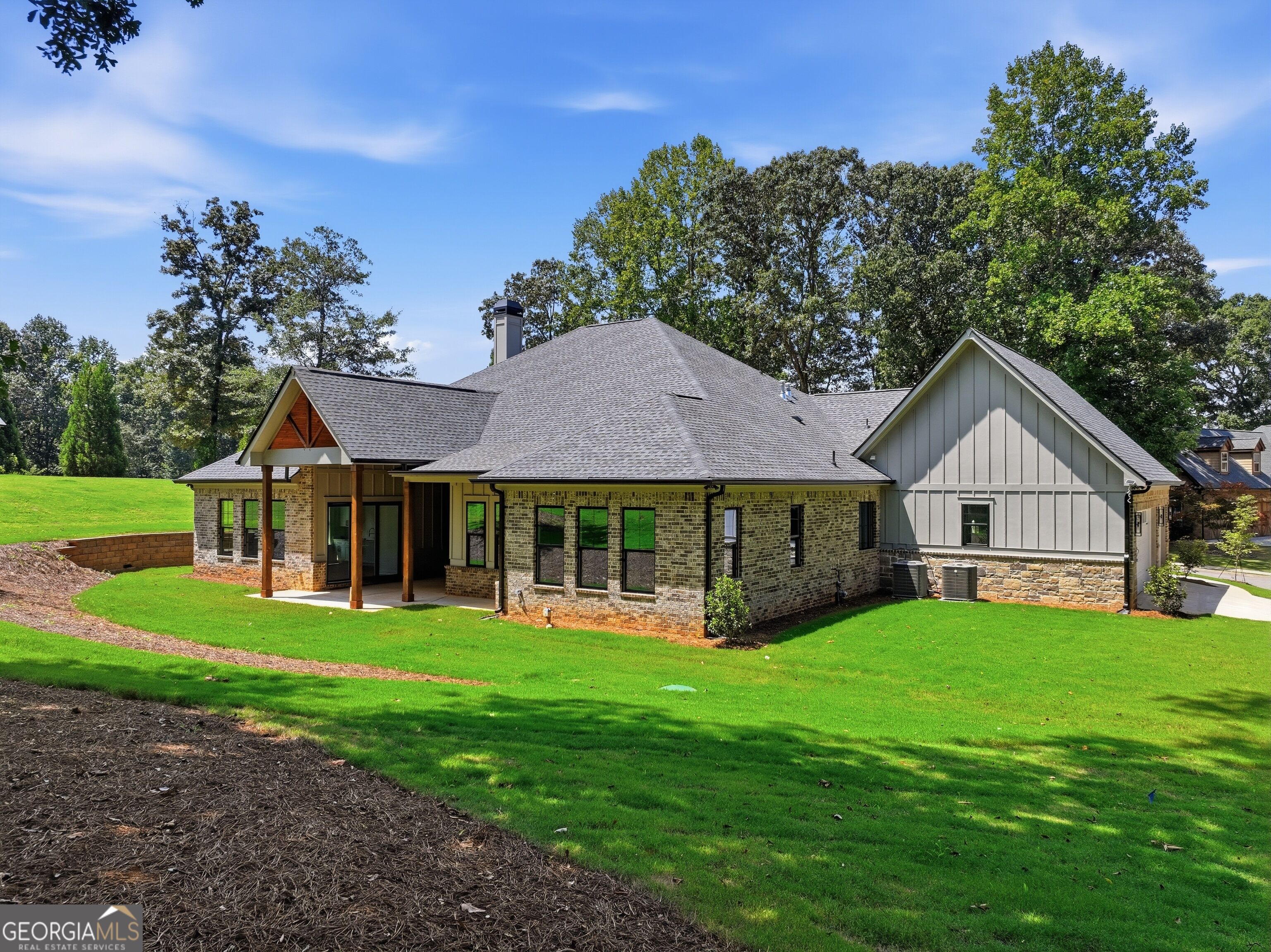 1652 Red Cedar Road Property Photo 4