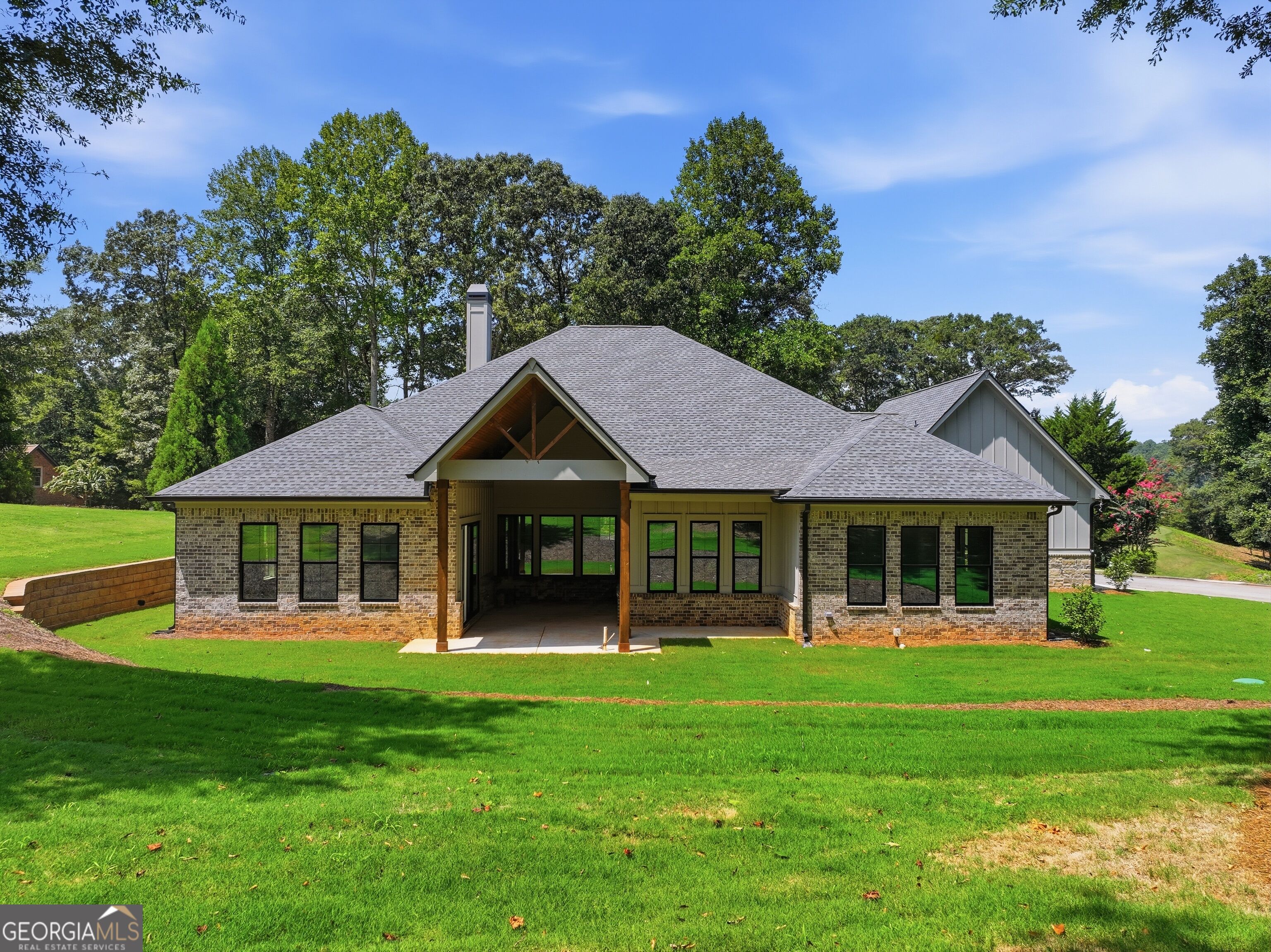 1652 Red Cedar Road Property Photo 5