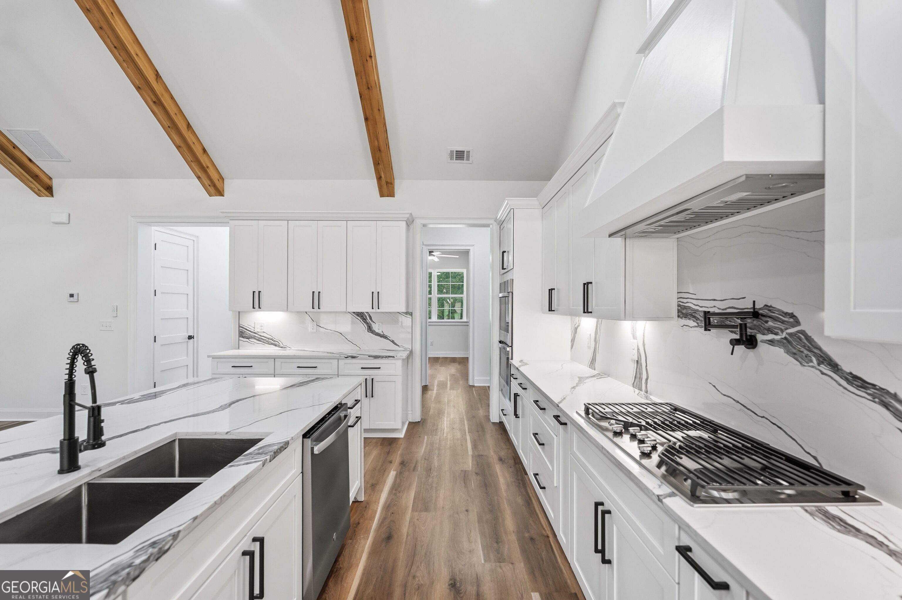 1652 Red Cedar Road Property Photo 18