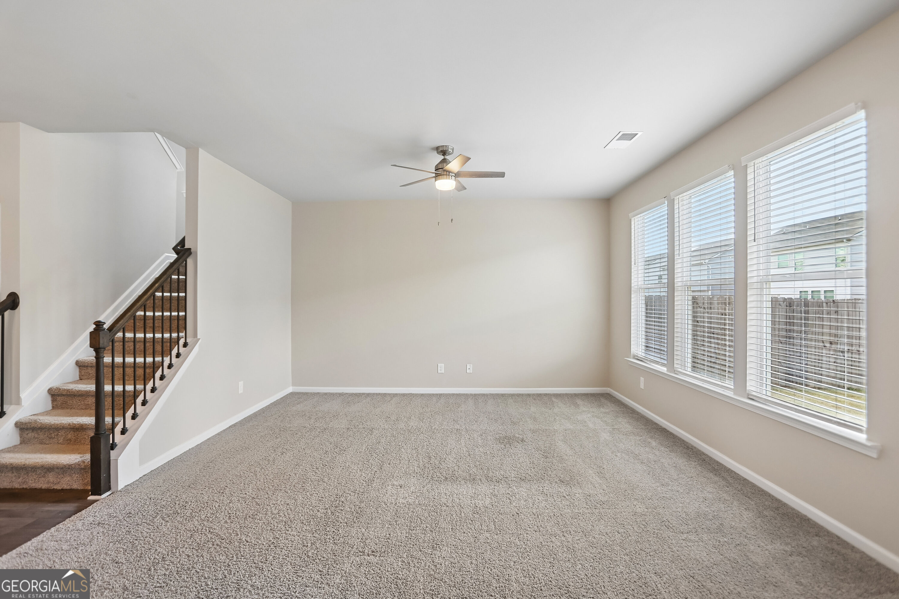 127 Red Birch Lane Property Photo 3
