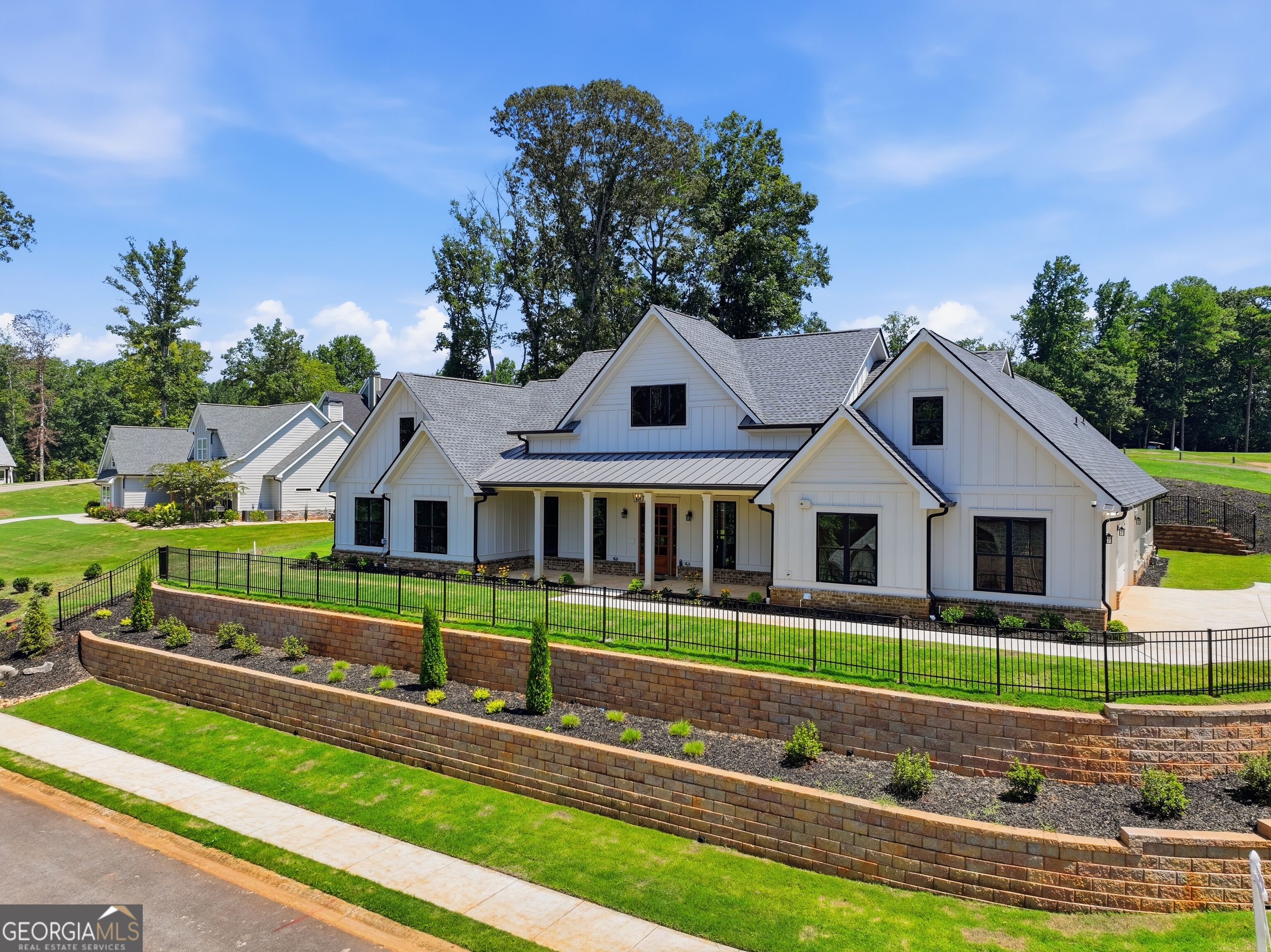1534 Red Cedar Road Property Photo 3