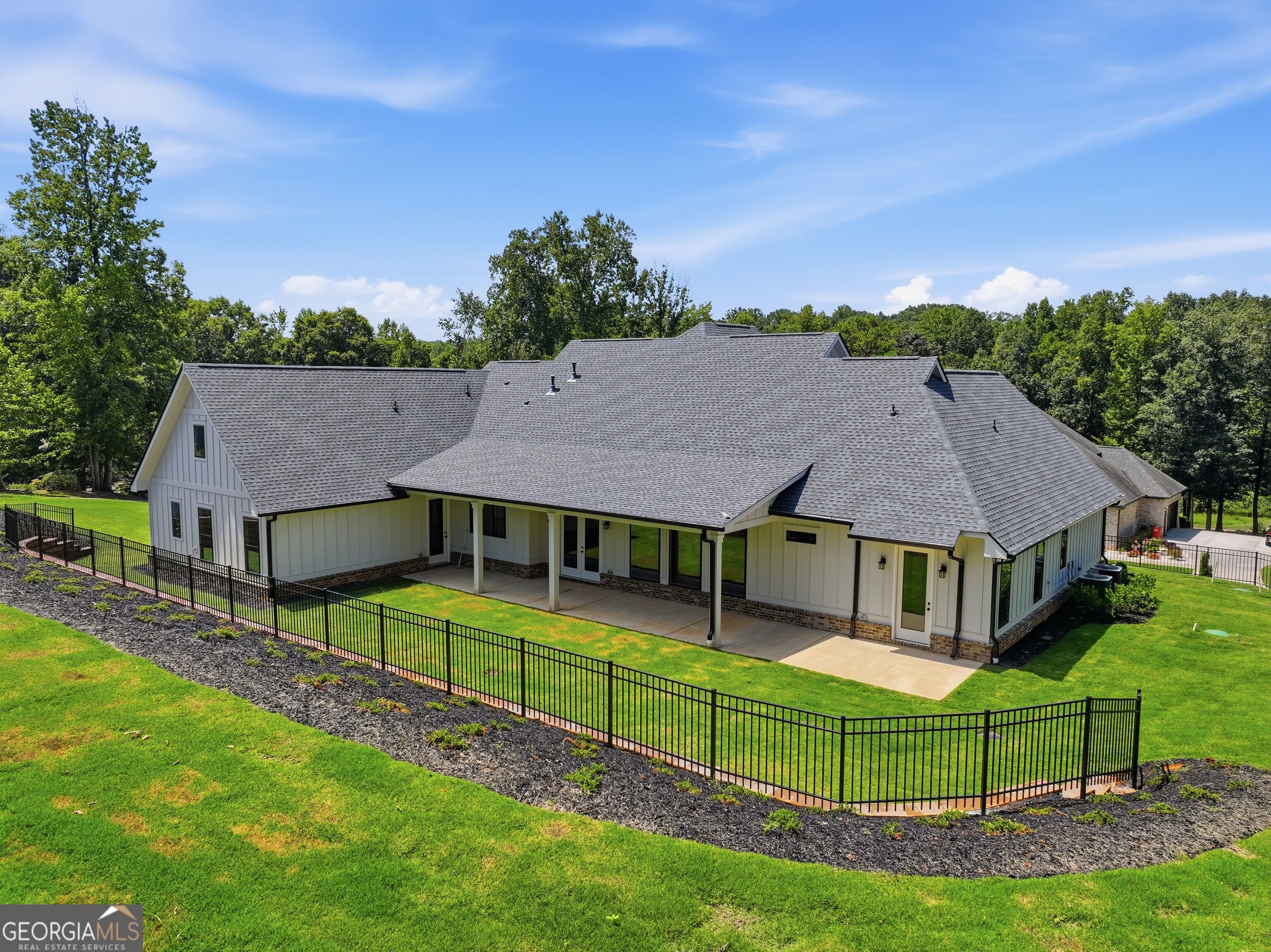 1534 Red Cedar Road Property Photo 4