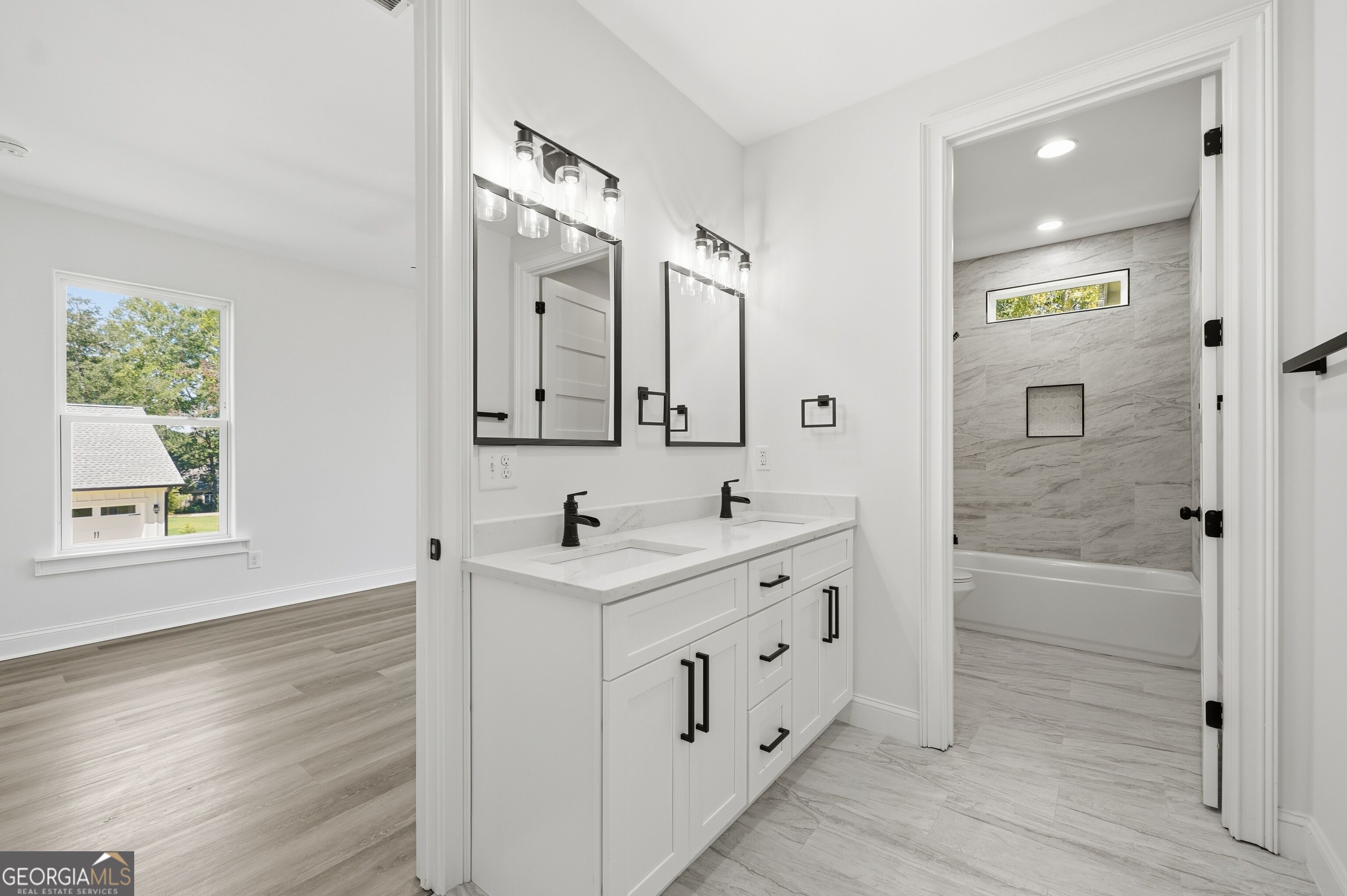 1254 Mulberry Property Photo 38