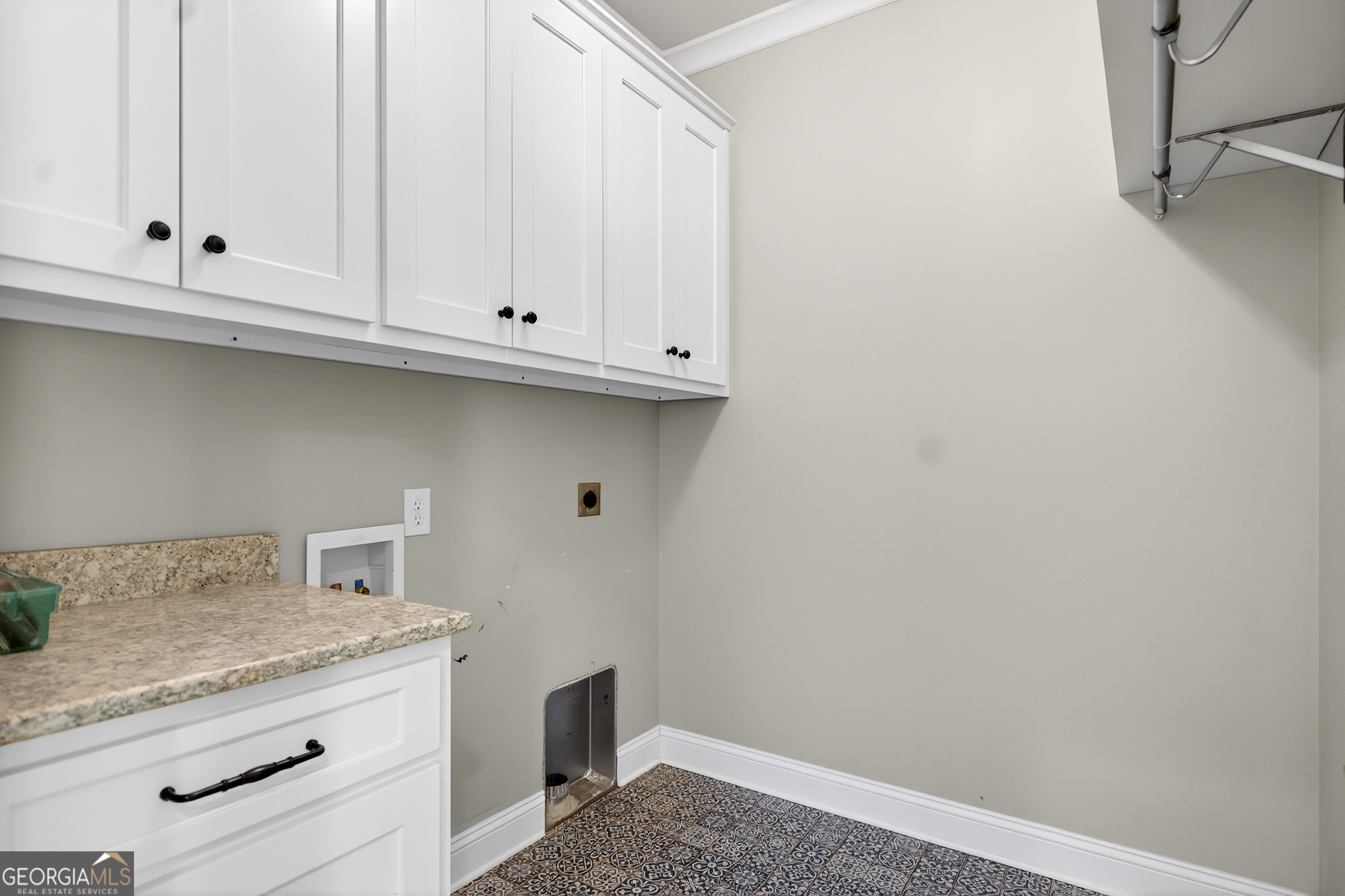 175 Thornton Road Property Photo 36
