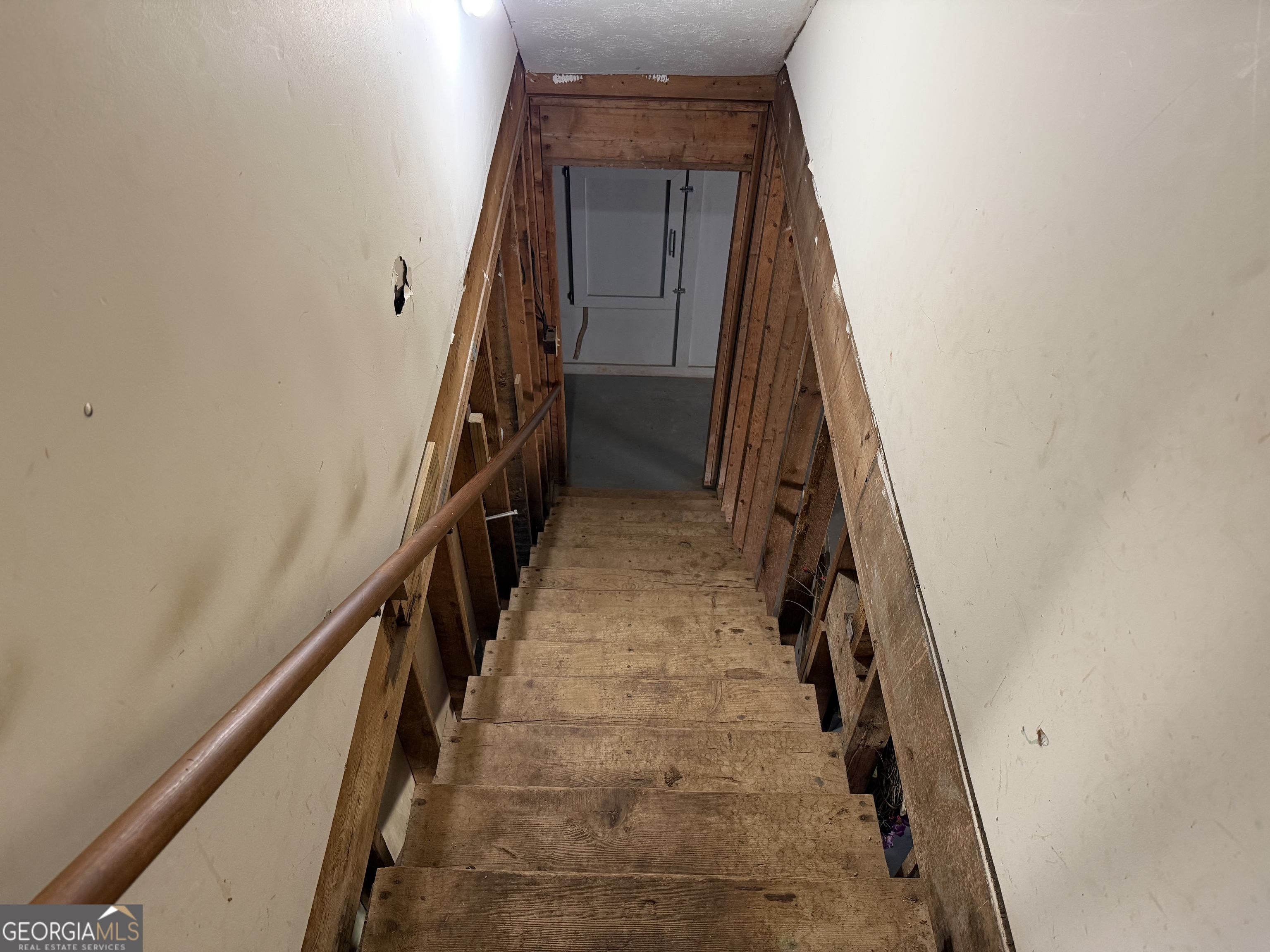 601 Pinecrest Drive Property Photo 16