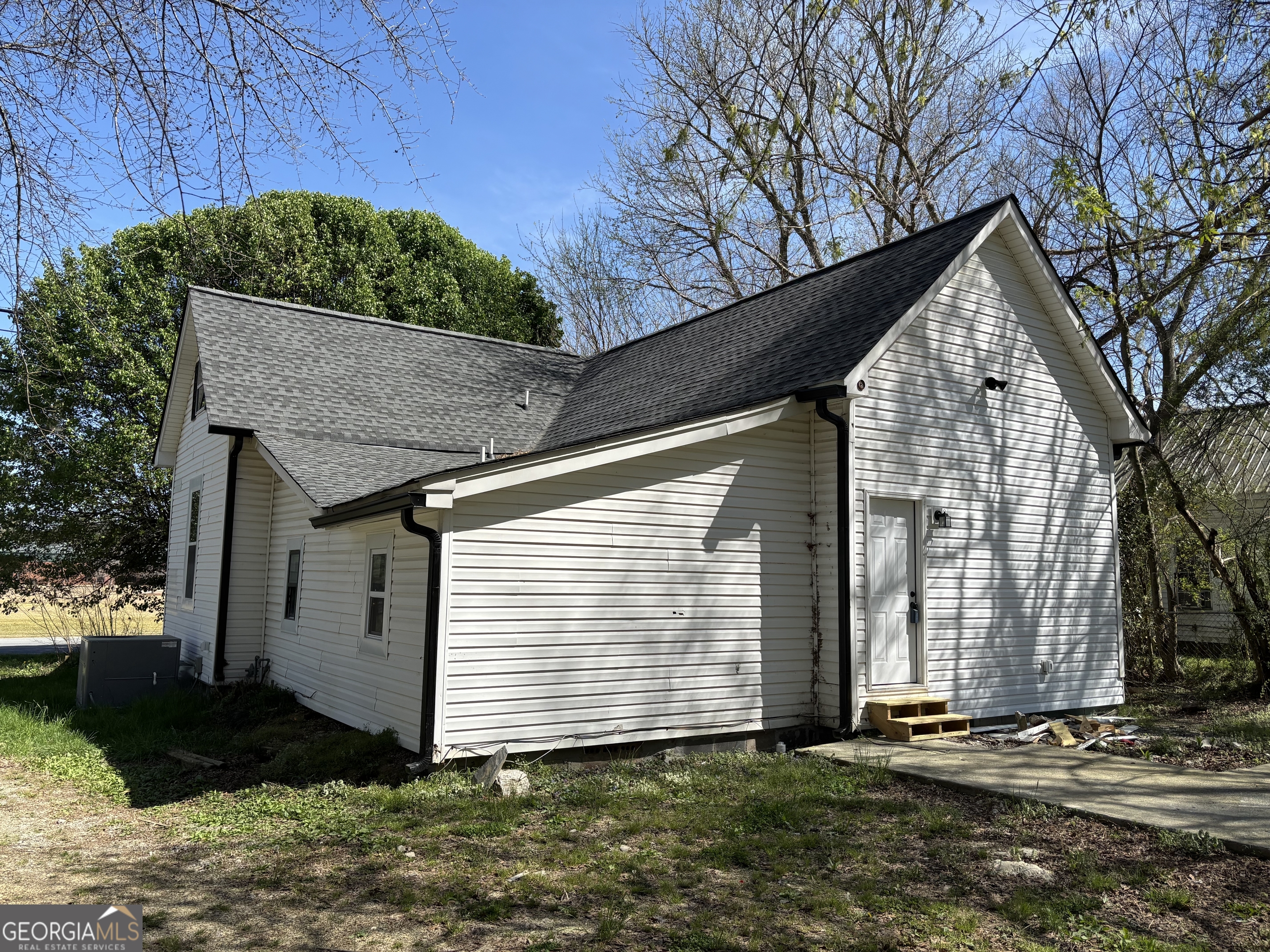 361 Atlanta Highway Property Photo 2