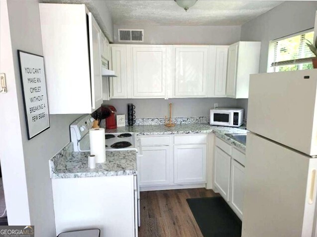 917 Oakview Avenue # D Property Photo 6