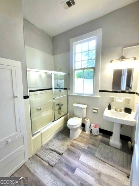 917 Oakview Avenue # D Property Photo 9