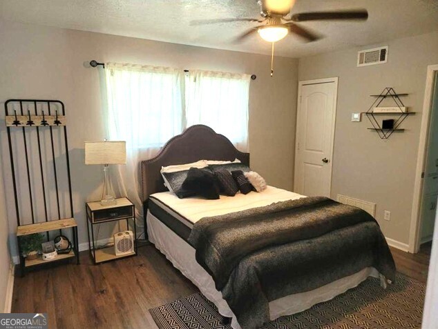 917 Oakview Avenue # D Property Photo 15