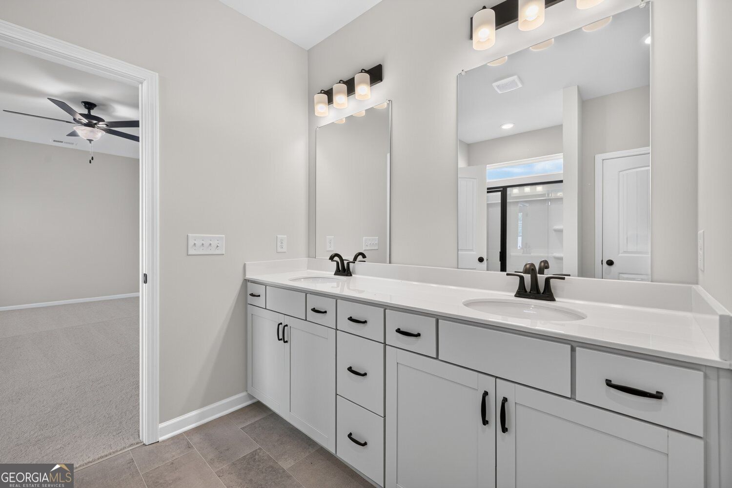 109 Shire Loop Property Photo 32
