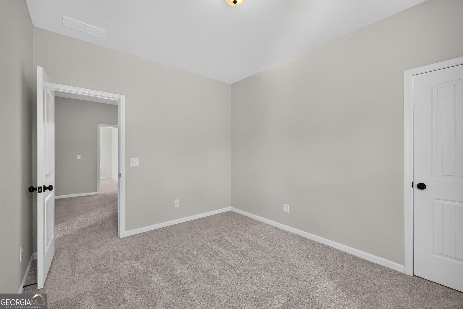 109 Shire Loop Property Photo 38