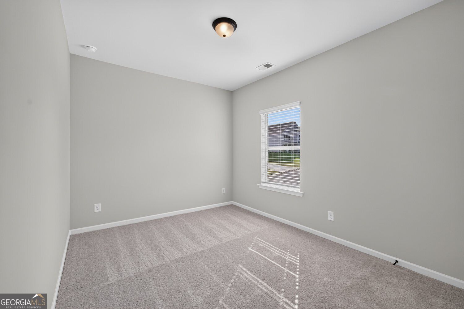 109 Shire Loop Property Photo 39