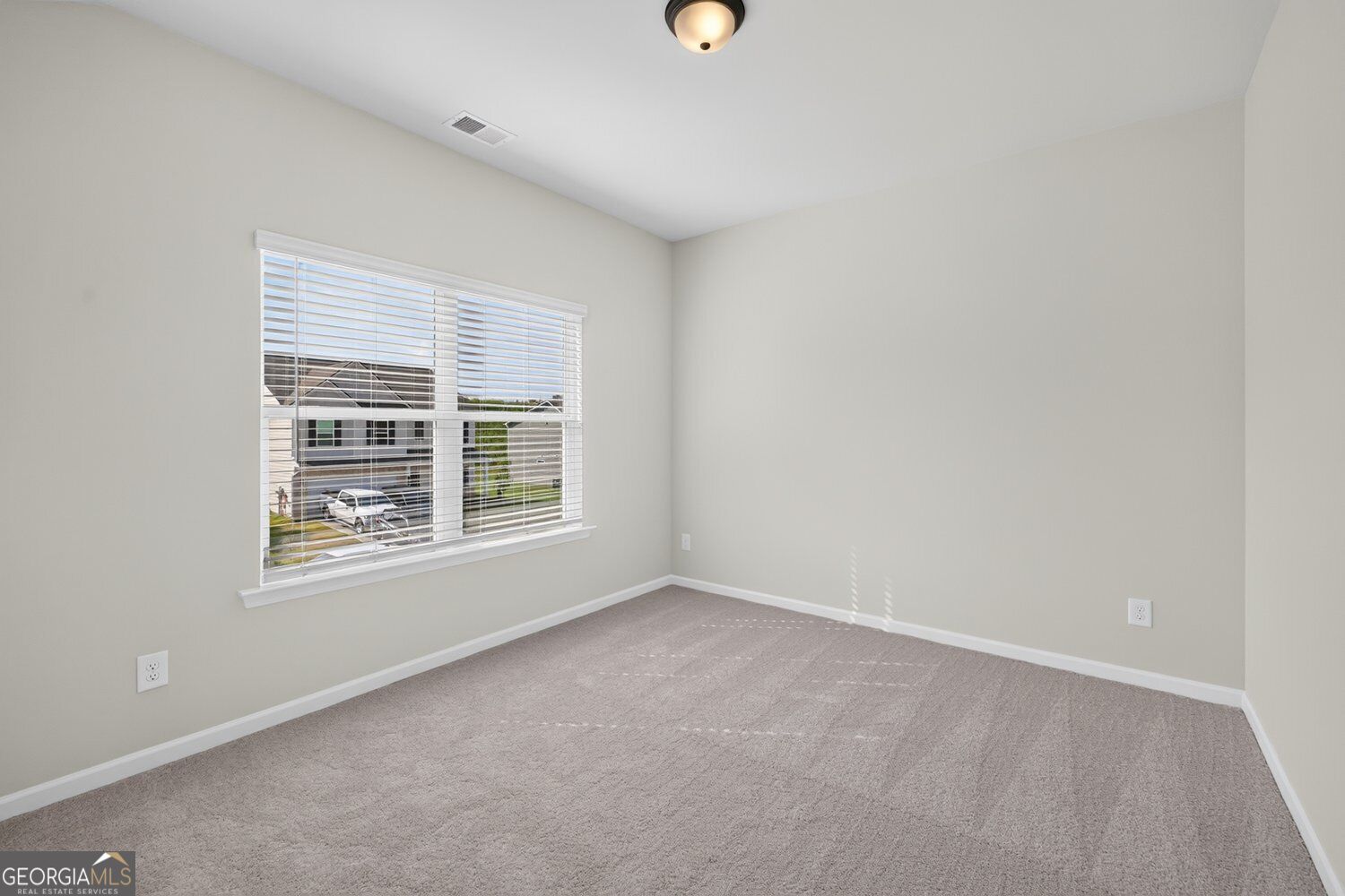 109 Shire Loop Property Photo 43