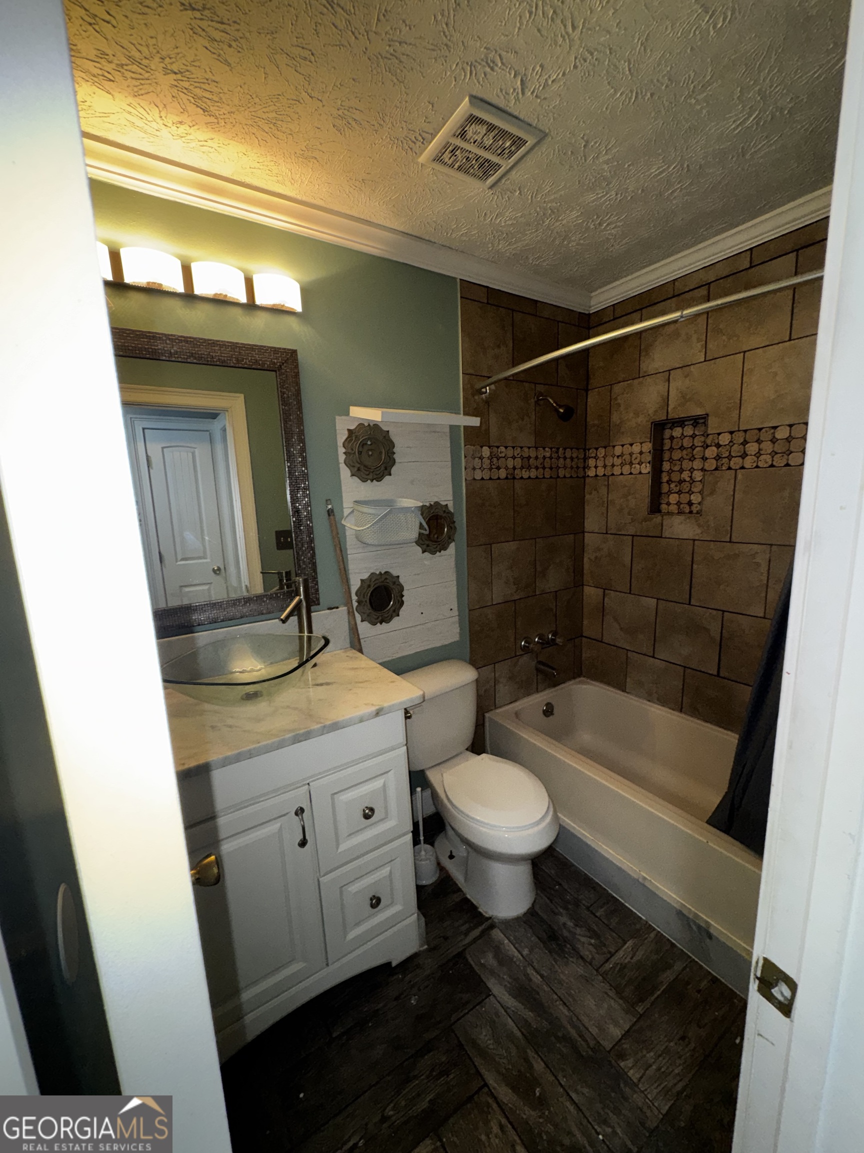 7423 Chilton Lane Property Photo 17