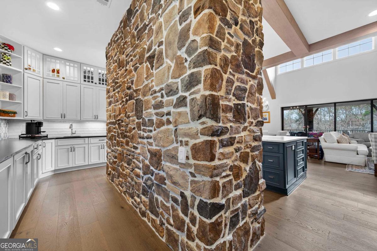 1031 Cavalier Cove Property Photo 15