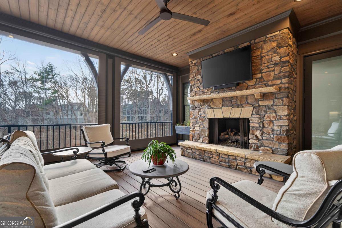 1031 Cavalier Cove Property Photo 28