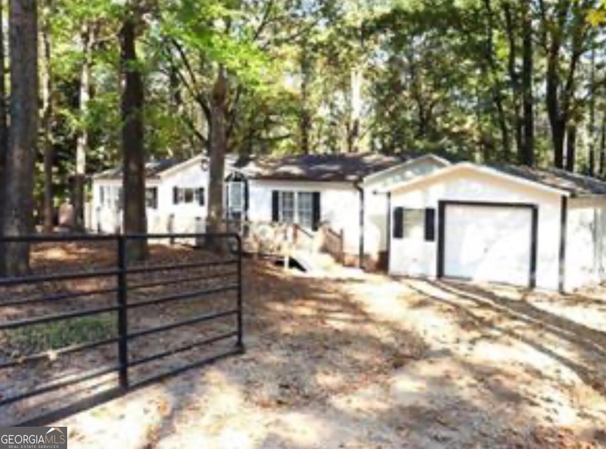 576 Nichols Road Property Photo 1