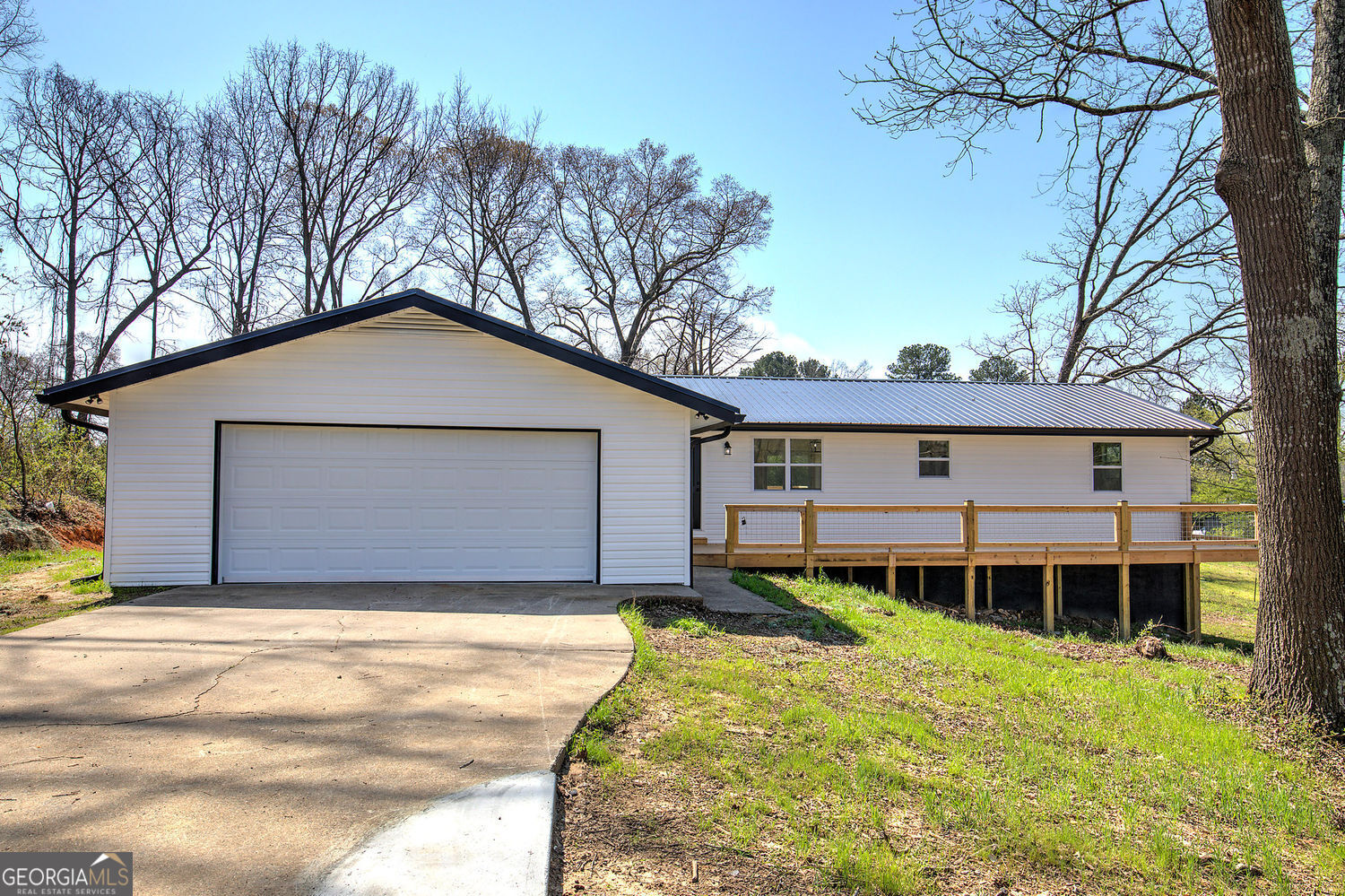 516 Baxter Road Property Photo 2