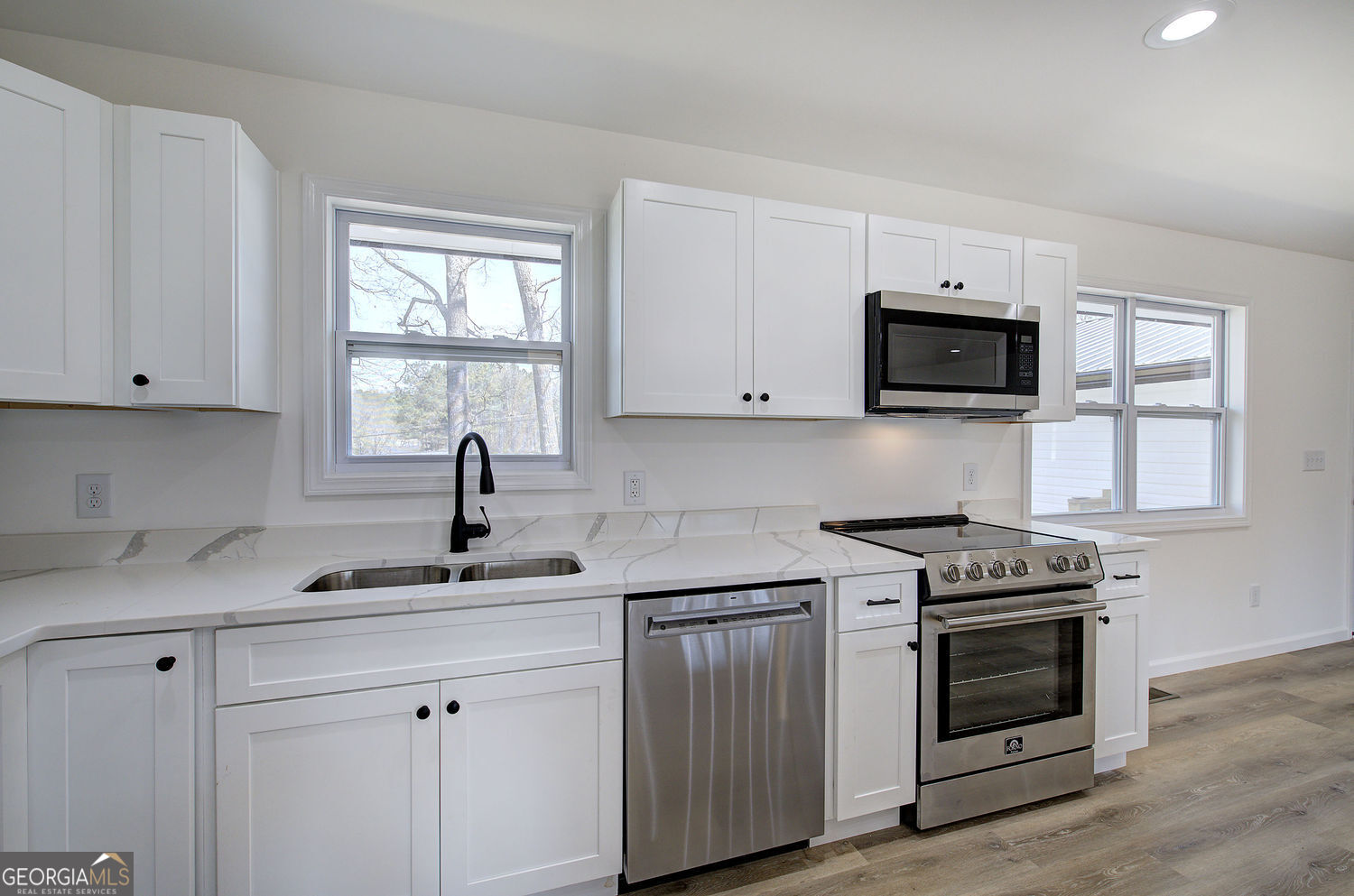 516 Baxter Road Property Photo 16