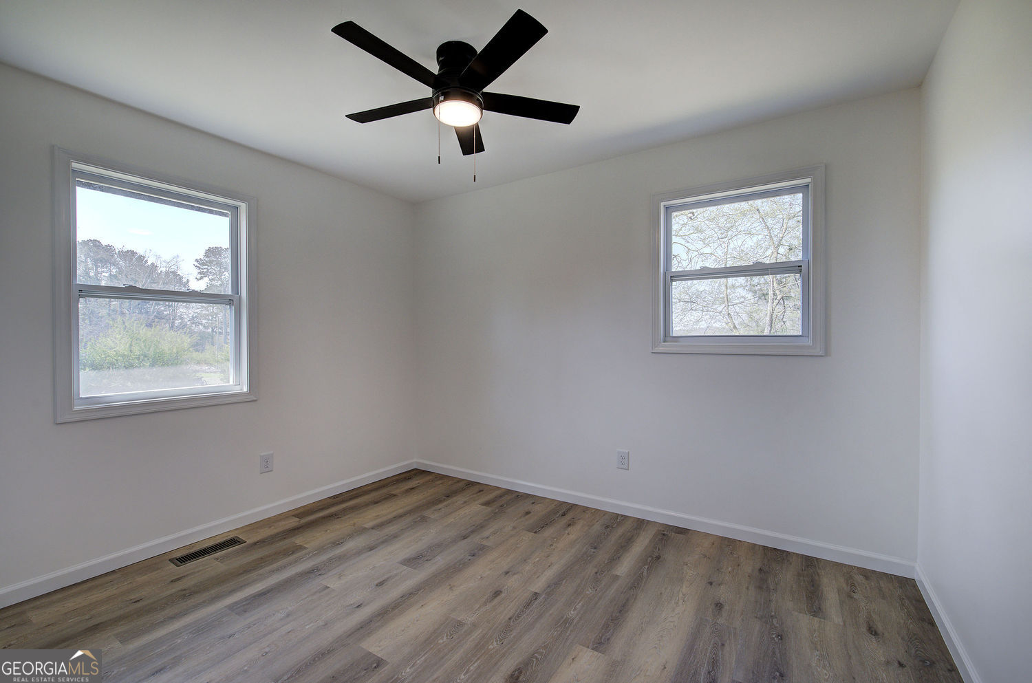 516 Baxter Road Property Photo 29