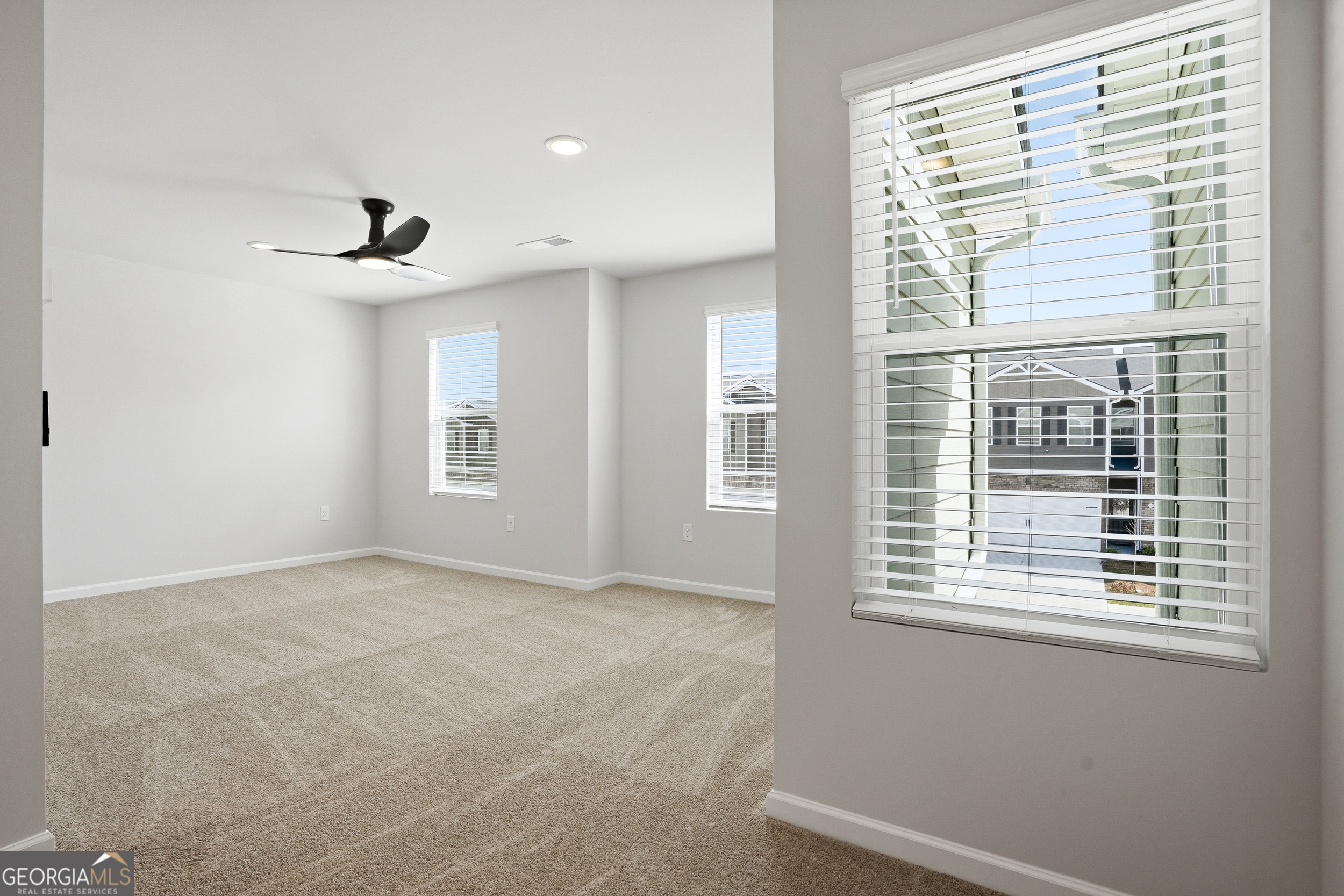 11516 Kimberly Way Property Photo 9