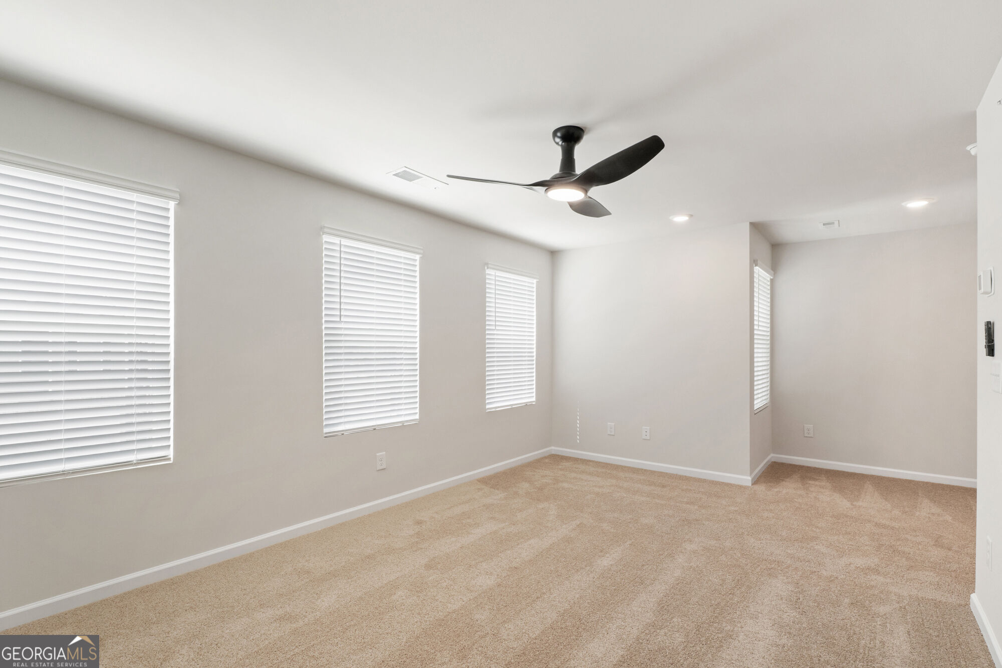 11516 Kimberly Way Property Photo 10