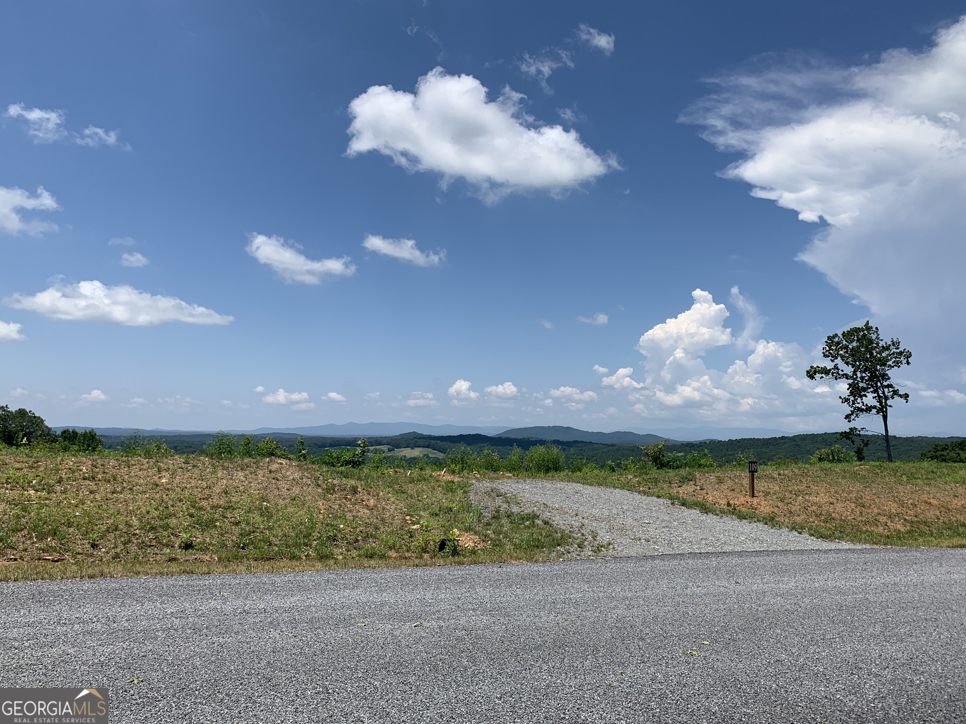 345 Twisted Oak Road Property Photo 1