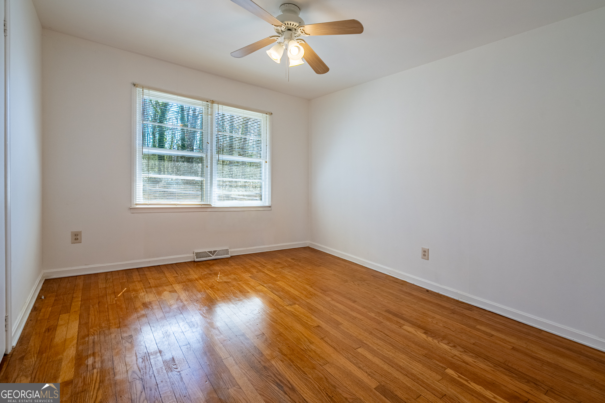 33 Summit Drive Property Photo 20