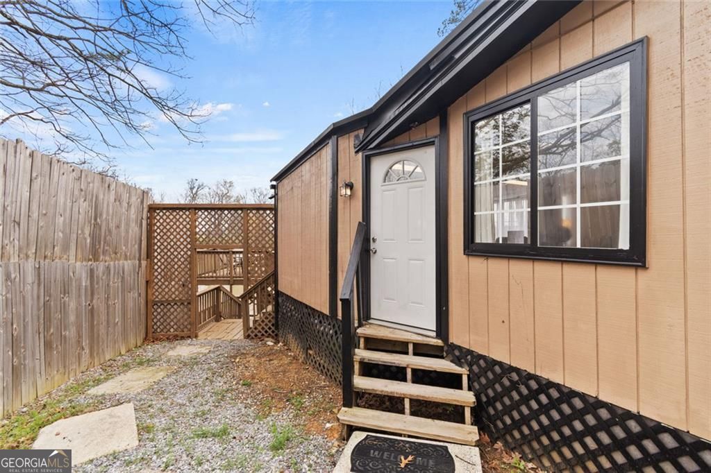 8126 Blacks Bluff Road Sw Property Photo 6