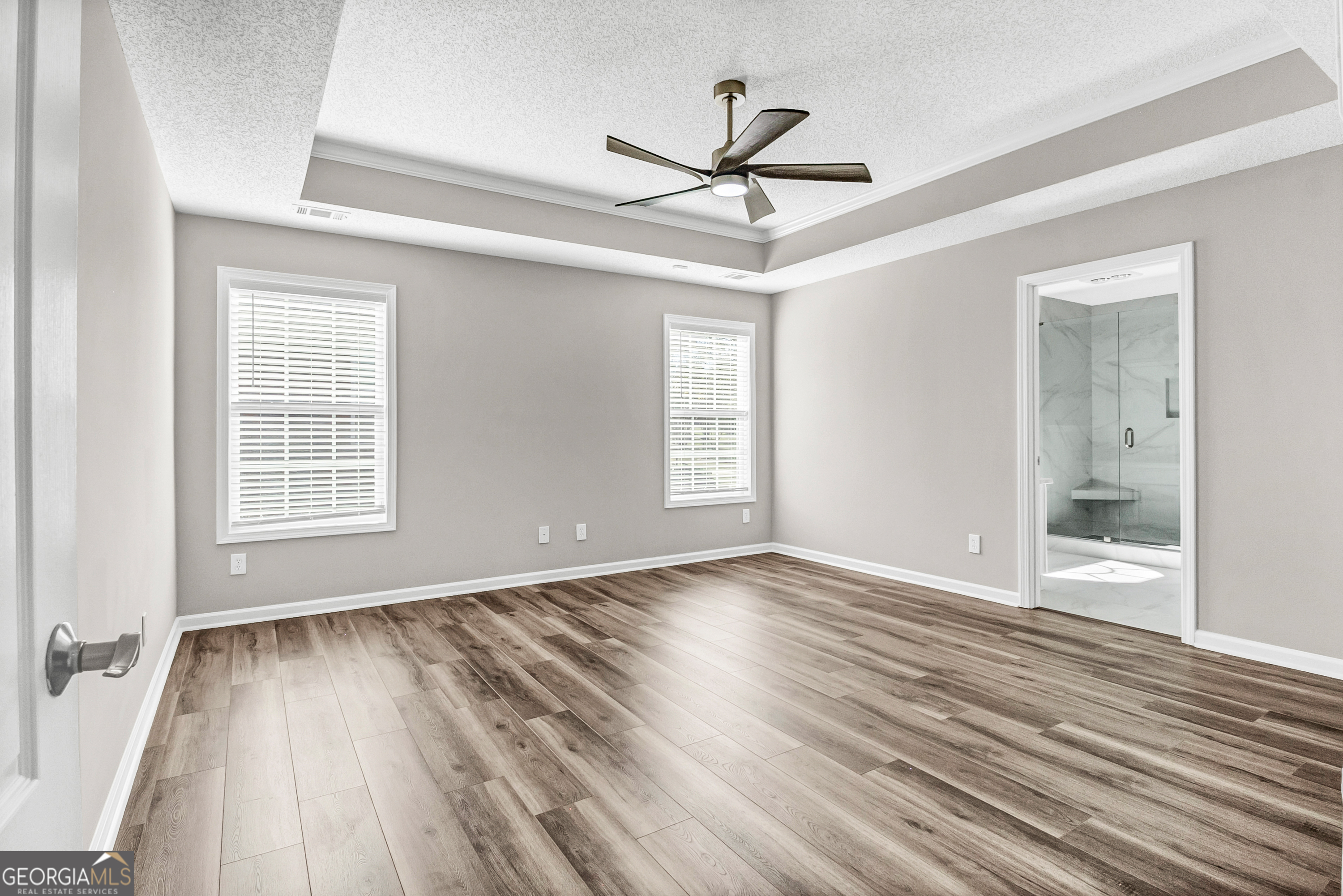 215 Prominent Loop Property Photo 15