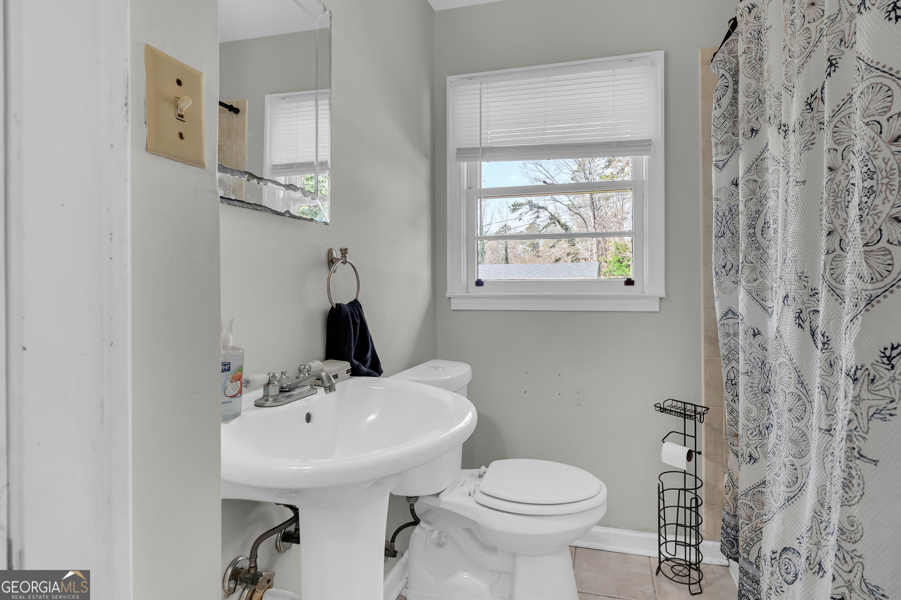 39 Meadowbrook Drive Property Photo 5