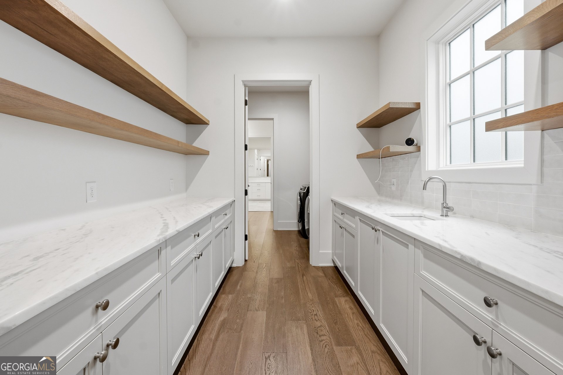 215 3rd Street Property Photo 28