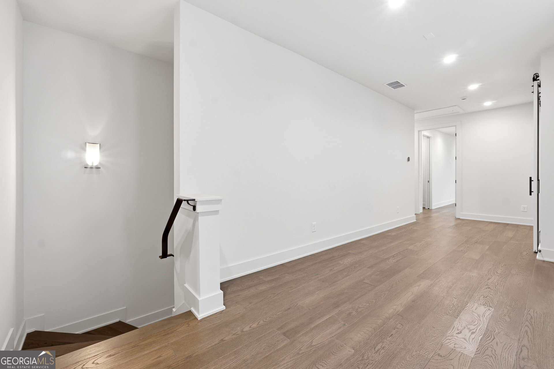 215 3rd Street Property Photo 39