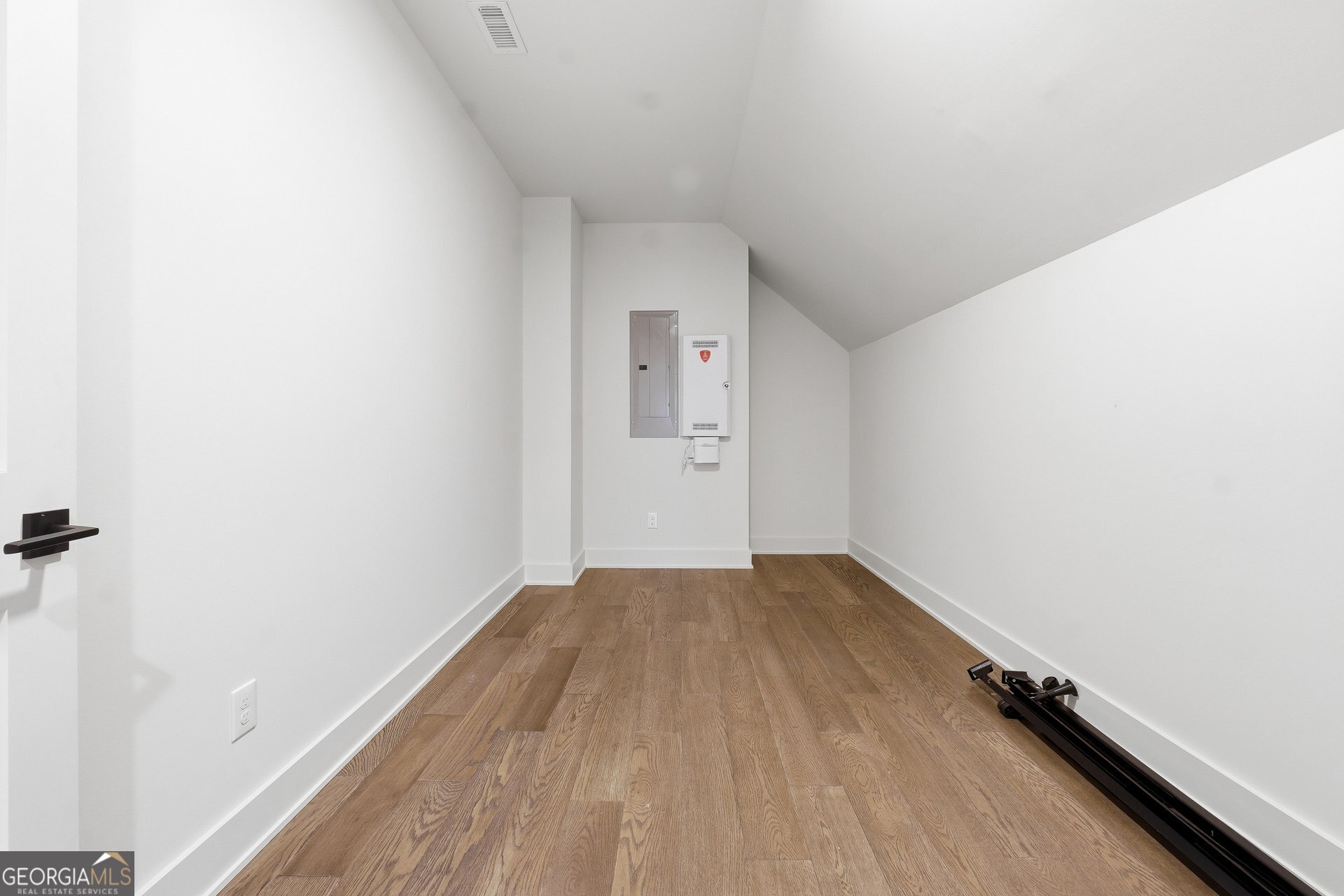215 3rd Street Property Photo 45