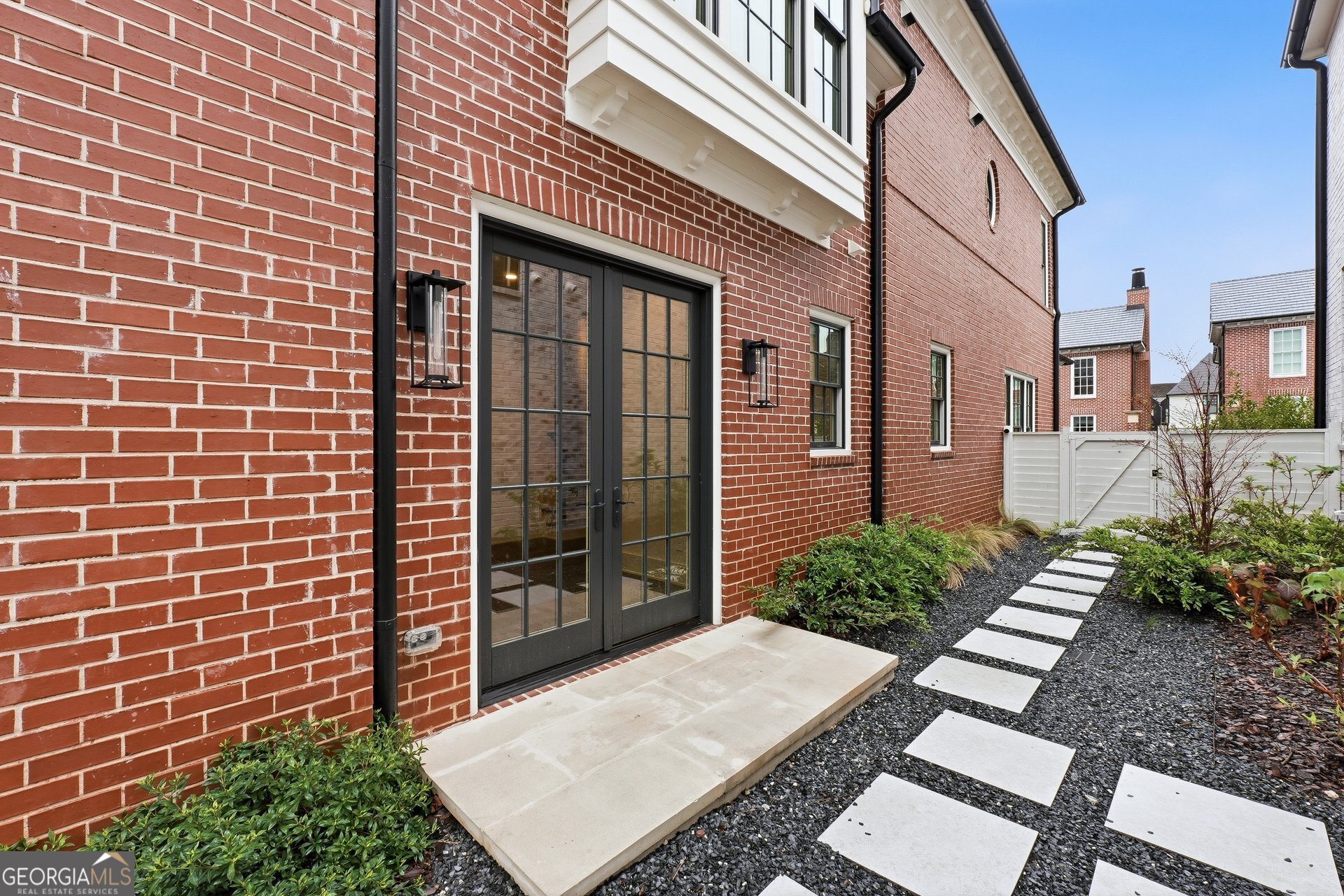 215 3rd Street Property Photo 48