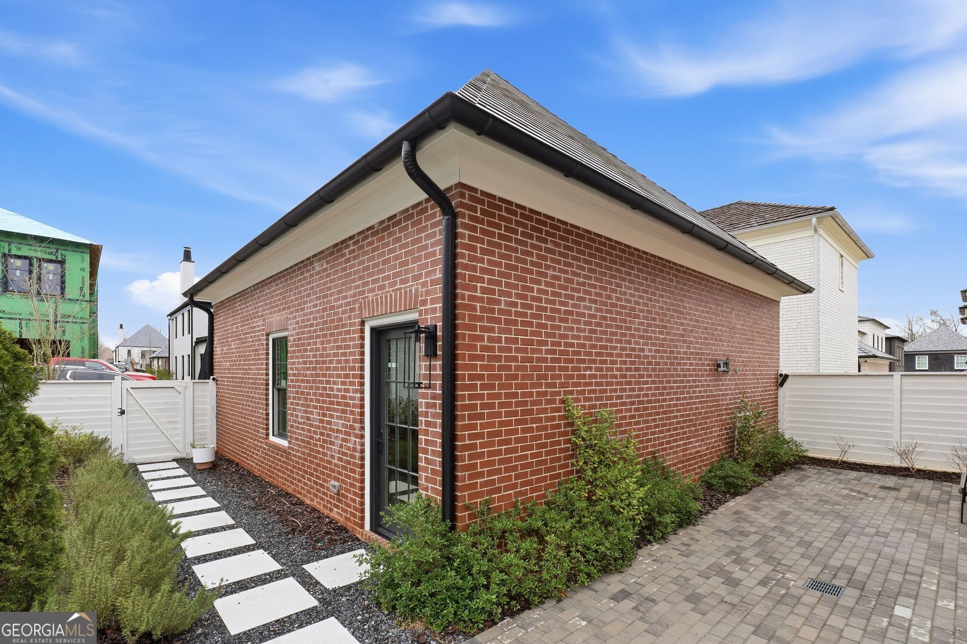 215 3rd Street Property Photo 49