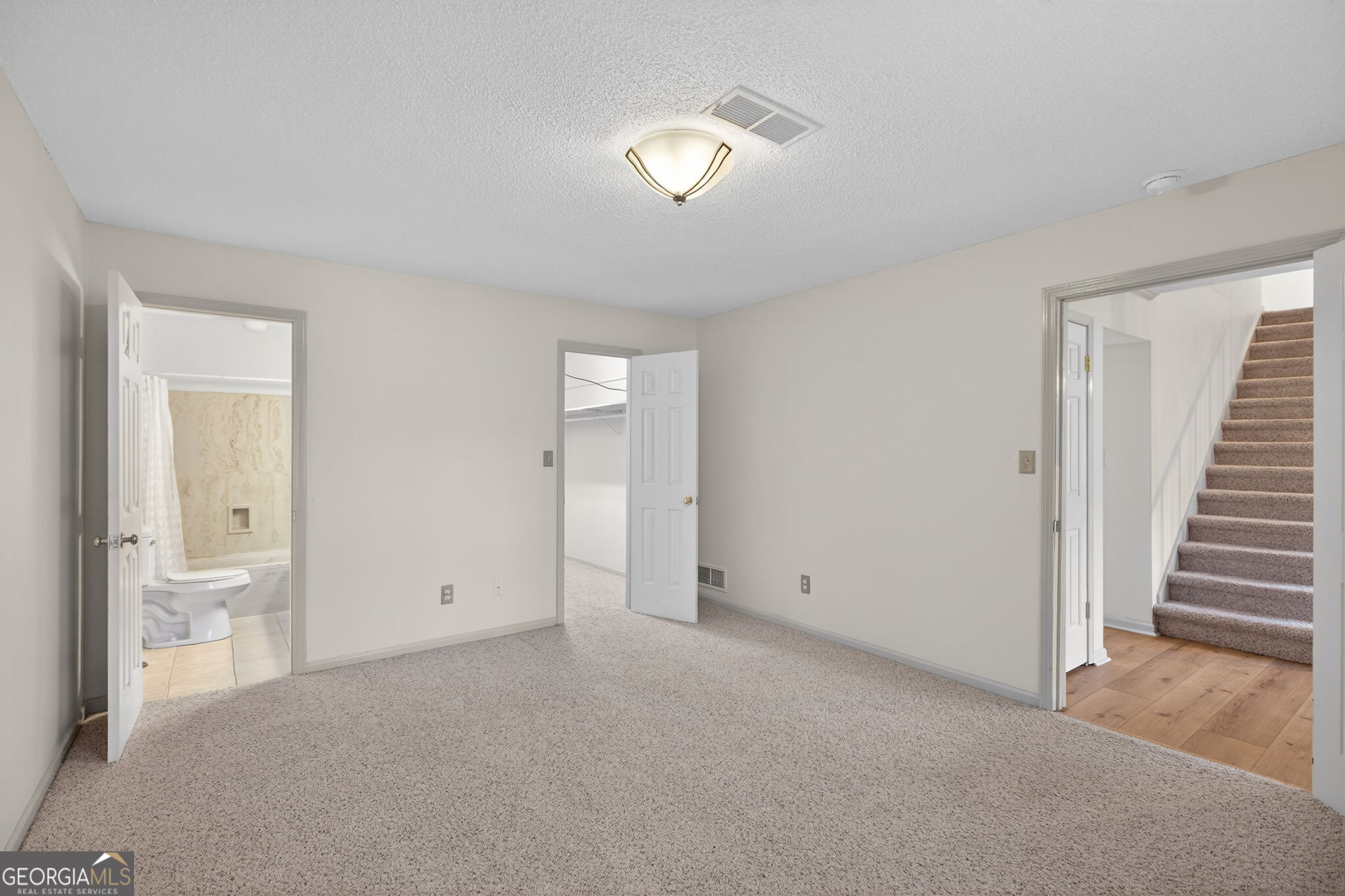 1 Fairway Drive Property Photo 14